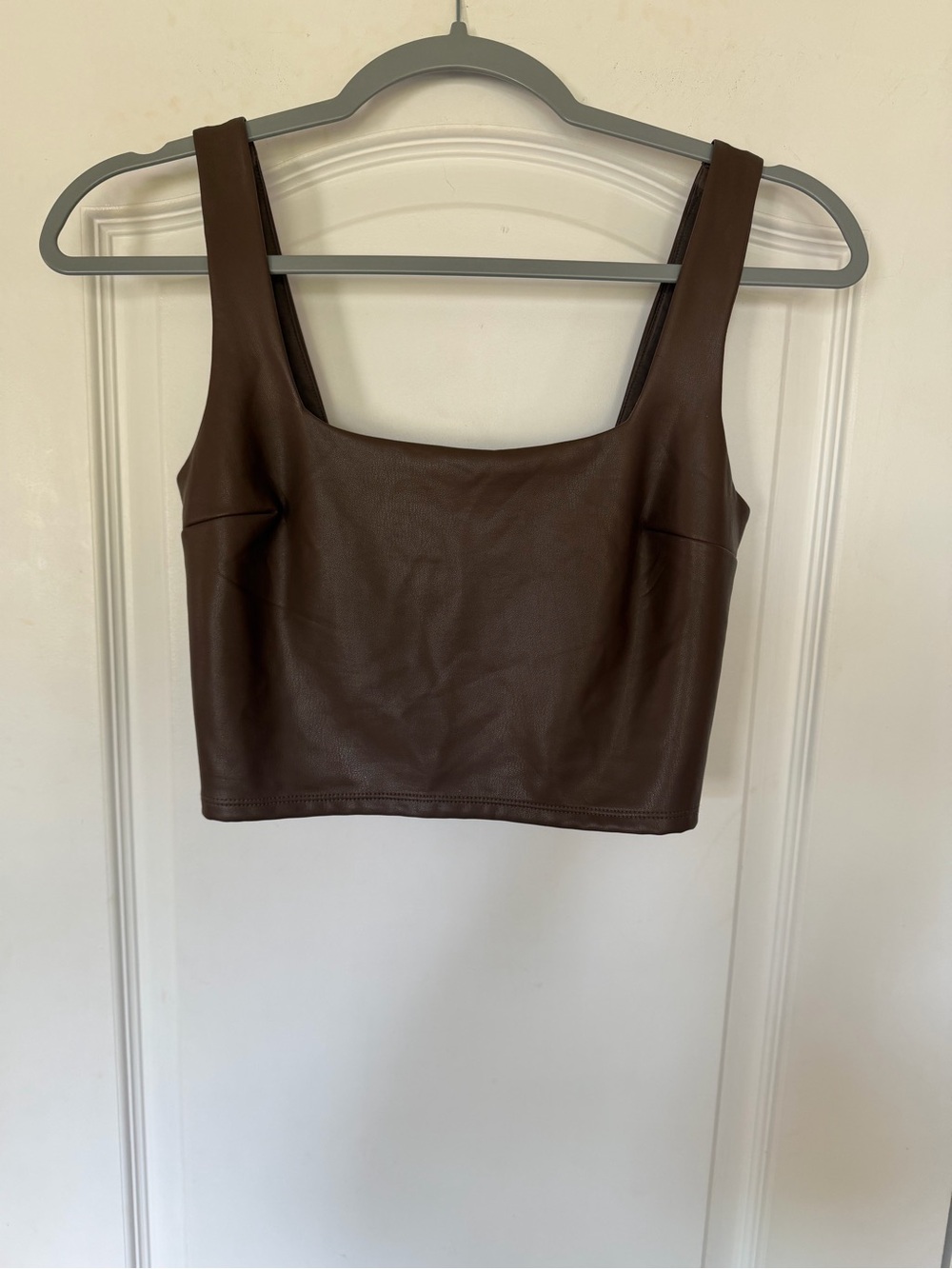 Express Body Contour Brown Faux Leather Square-Neck Crop Top. Size XS